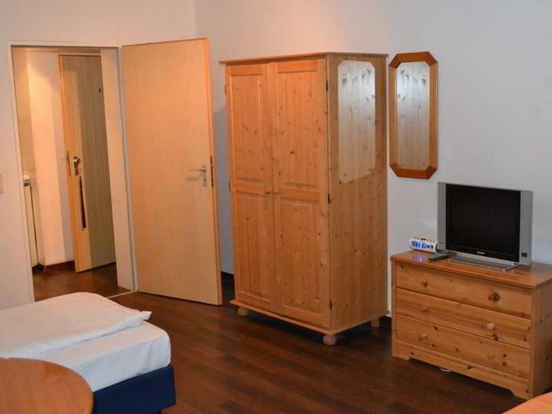 Hotel Domino Штутгарт Экстерьер фото
